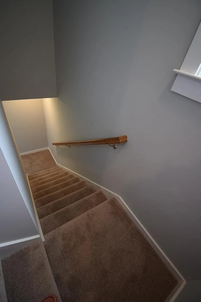 Building Photo - 1907 Grayson St