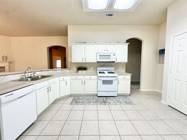 Building Photo - 4903 Falls Cir