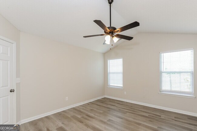Building Photo - 4574 Grove Park Way NW