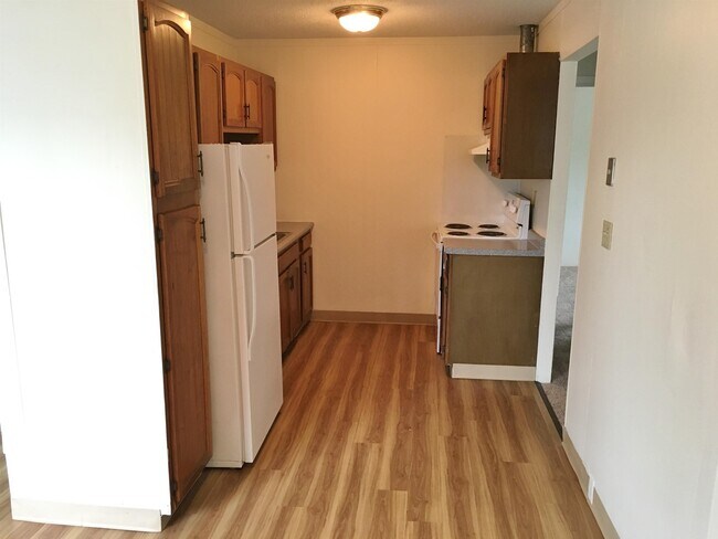 Building Photo - 3861 Brown Ave