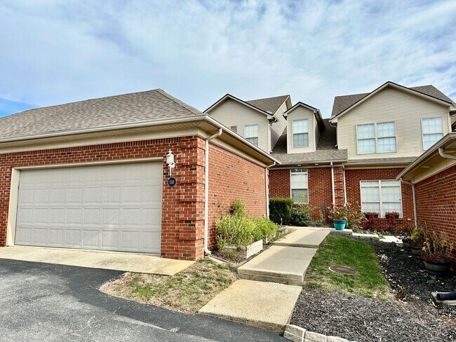 Building Photo - COMING SOON! Beautiful Townhome in Georgetown, by Canewood Golf Course! Garage