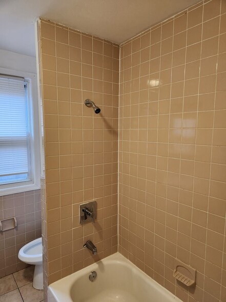 Building Photo - 309 Ellis Ave