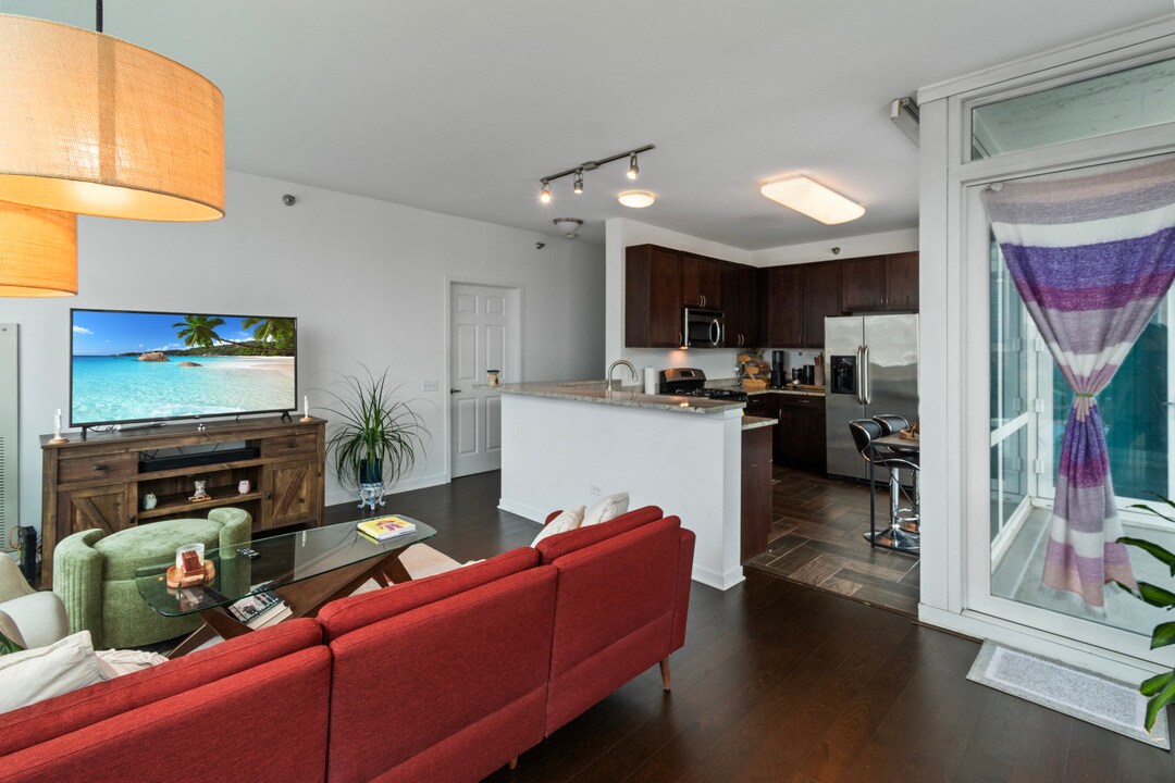 Building Photo - 757 N Orleans St