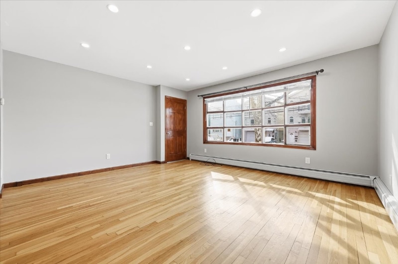 Building Photo - 358 Cator Ave