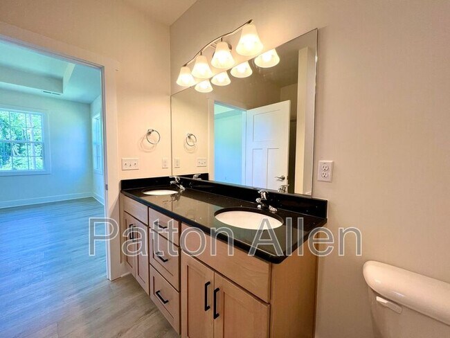 Building Photo - 117 N Christie Ct