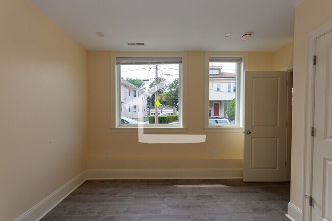 Building Photo - 118 Tremont St