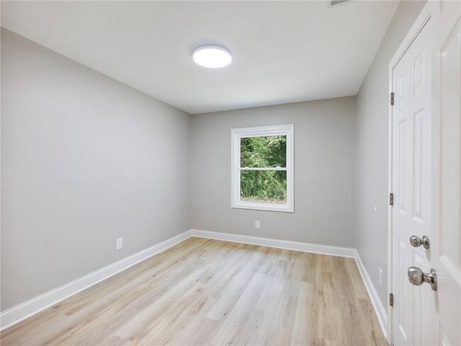 Building Photo - 2862 Argyle Dr NW