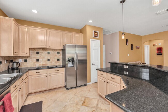 Building Photo - 4418 Ringrose Dr
