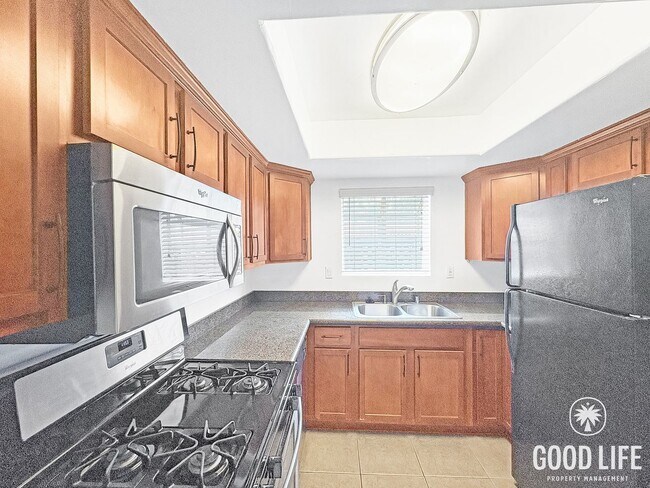 Building Photo - Comfort & Convenience in This Single-Level Oceanside Home