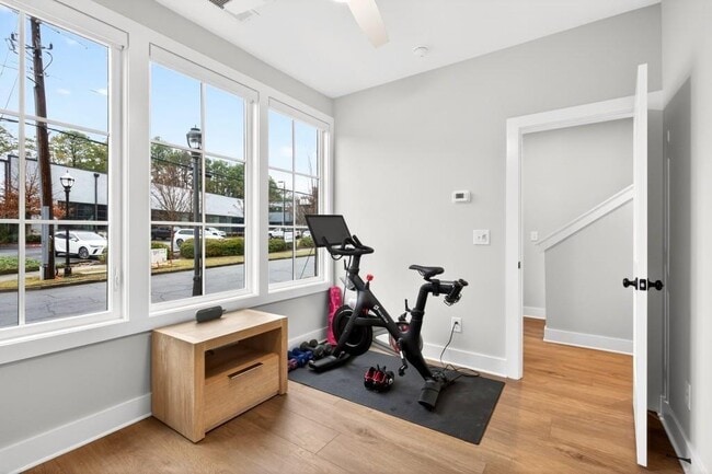 Building Photo - 2641 Mackintosh Ct