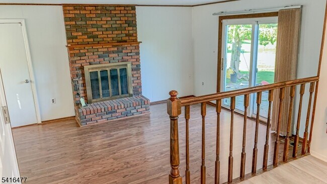 Building Photo - 247 Fairfield Ln