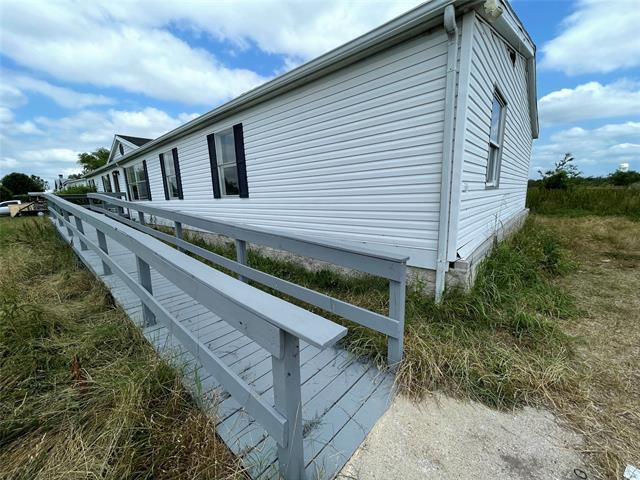 Building Photo - 9066 Diamond Avenue