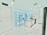 Building Photo - 300 S Biscayne Blvd