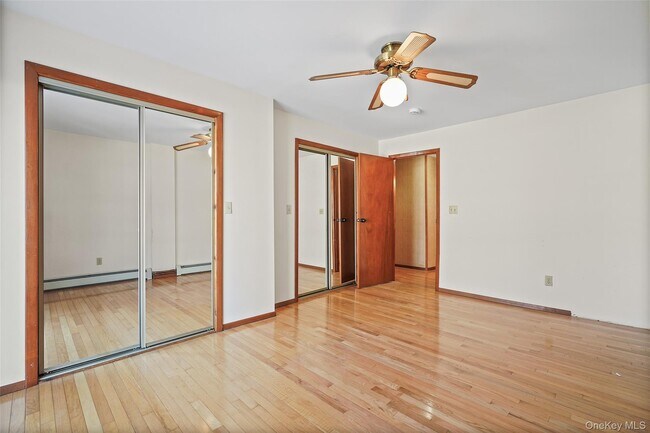 Building Photo - 95 King St