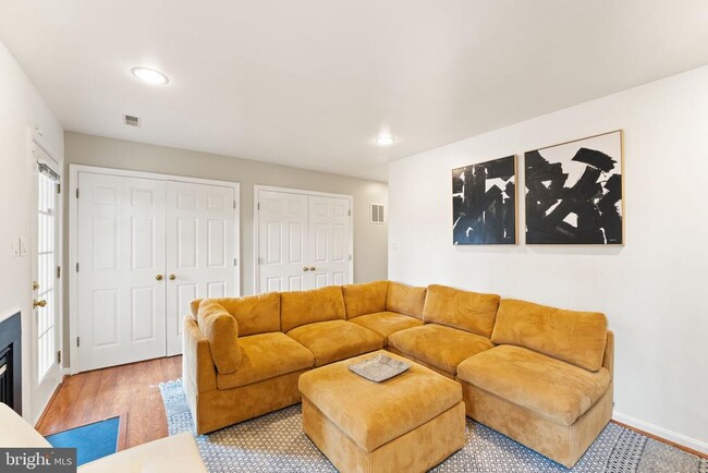 Building Photo - 21071 Mossy Glen Terrace