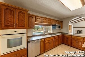 Building Photo - 6323 Forest Knoll St