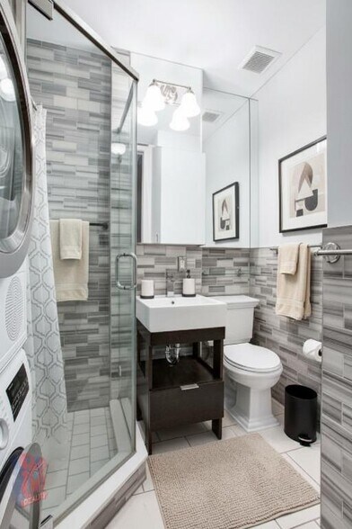 Building Photo - 53 Leroy St