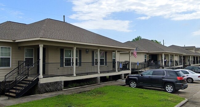 Building Photo - 100 Elsie Ct