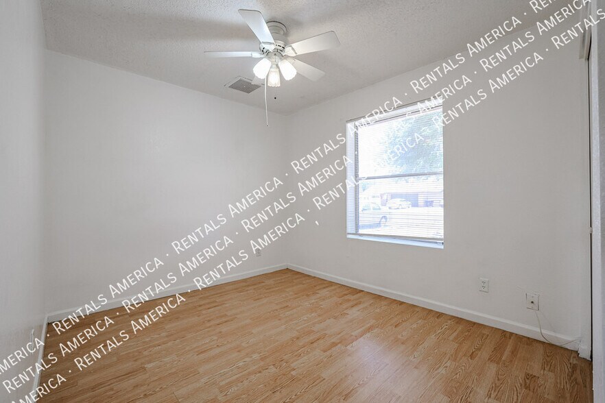 Building Photo - 8342 W Orchid Ln