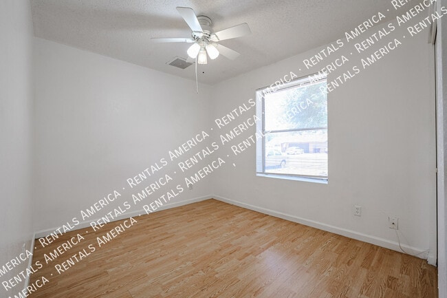 Building Photo - 8342 W Orchid Ln