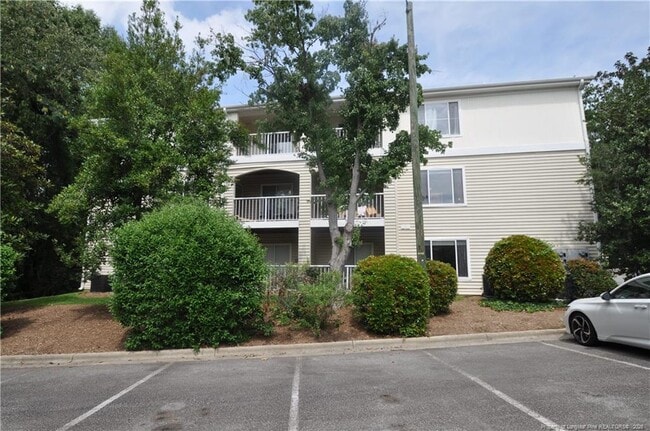 Building Photo - 1500 Graduate Ln