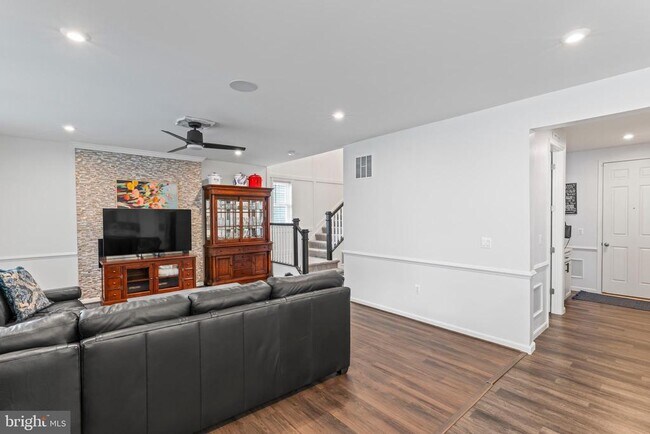 Building Photo - 7810 Bexley Ln