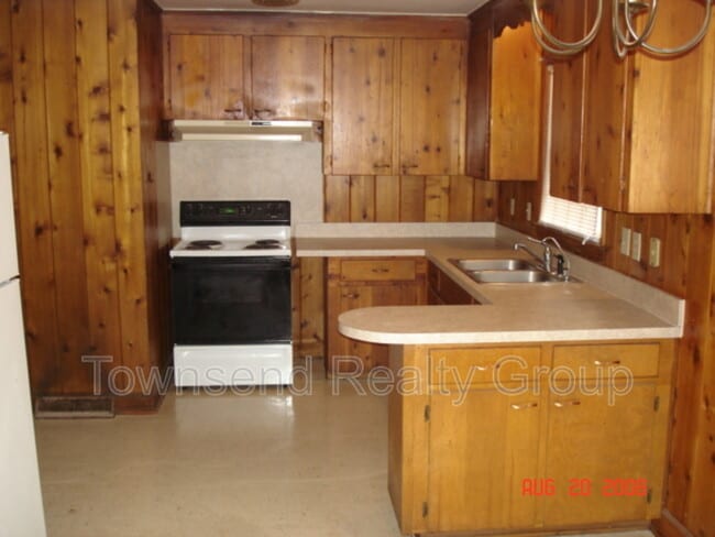 Building Photo - 5720 Londonderry Rd