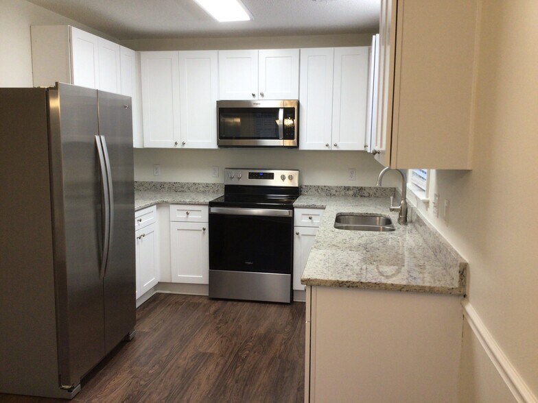 Building Photo - 5410 Bridgegate Dr