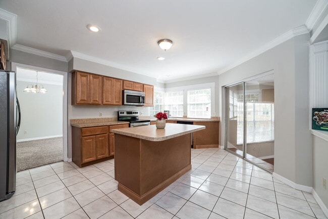 Building Photo - 7346 Cherry Laurel Dr