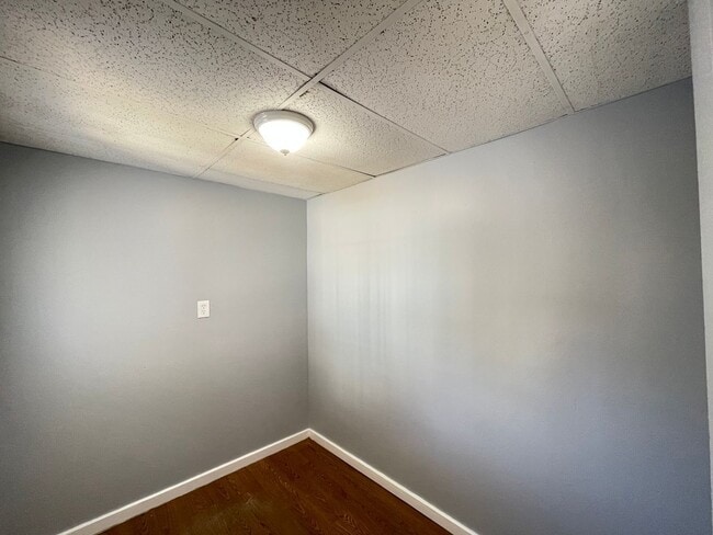 Building Photo - 29 Pennacook St