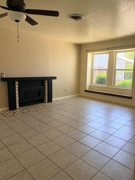 Building Photo - 1228 Payne Ct