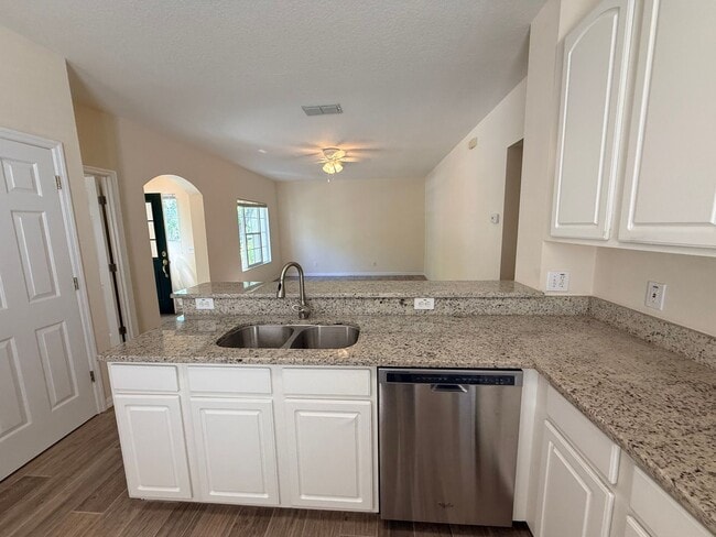 Building Photo - 1107 Croton Pl