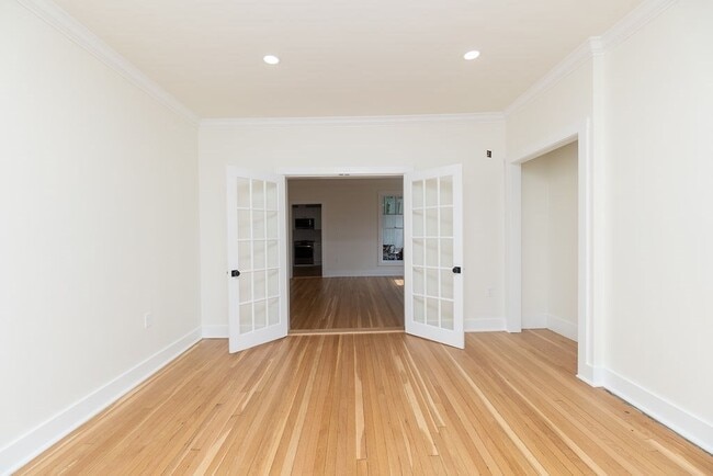 Building Photo - 77 Princeton St