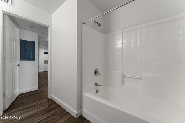 Building Photo - 3065 N 67th Ave