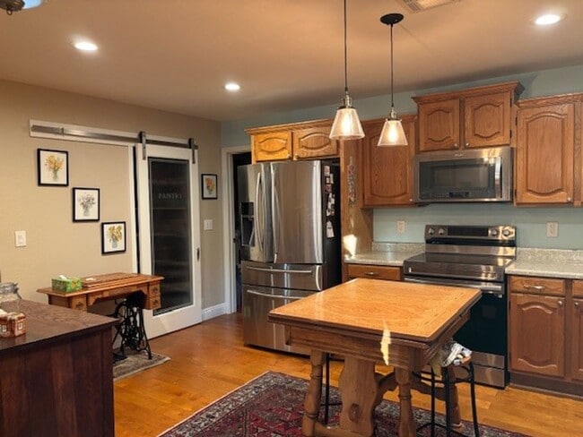 Building Photo - Welcome to this stunning 2-bedroom, 2-bathroom home, in Leisure World a 45+ Active Adult Resort C...