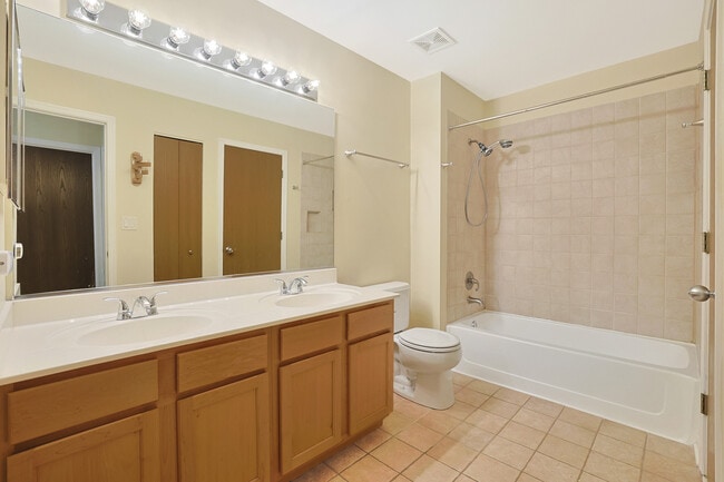 Building Photo - 3184 Impressions Dr