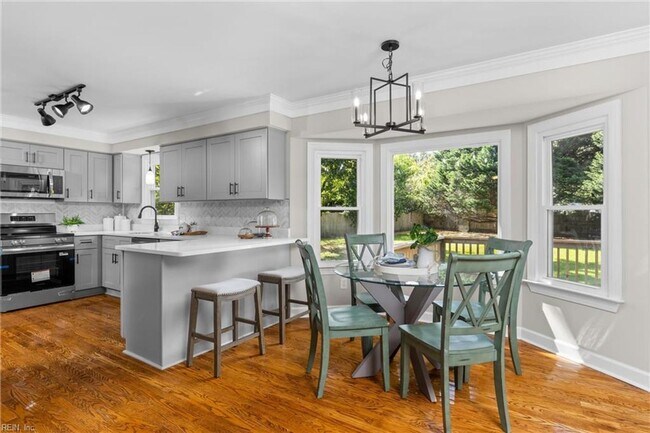 Building Photo - Beautiful, Spacious 5Bedroom Home in Virginia Beach
