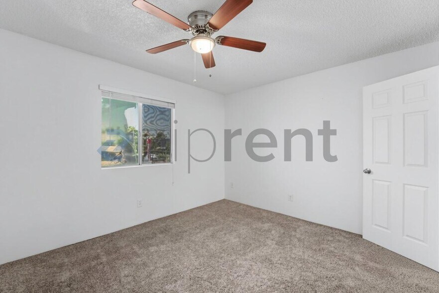 Building Photo - Unit 110