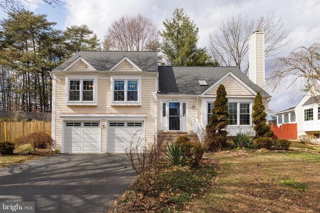 Building Photo - 7710 Green Garland Dr