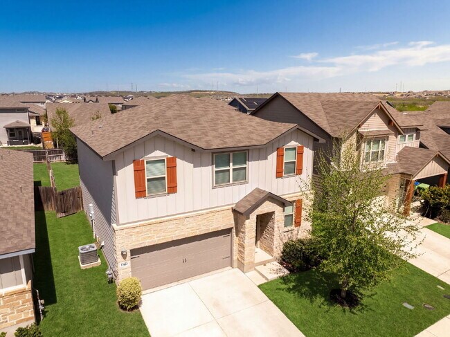 Building Photo - Room to Gather, Relax, and Enjoy Everyday Living