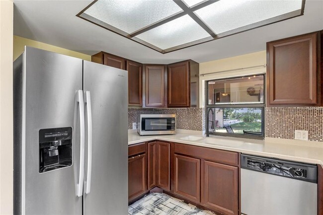 Building Photo - 6358 Parson Brown Dr