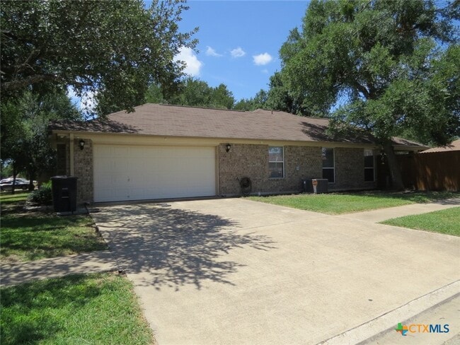 Building Photo - 5601 Hunters Ridge Trail