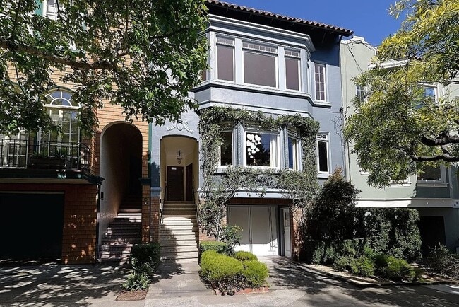 Primary Photo - 46 7th Ave