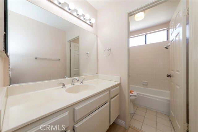 Building Photo - 2577 Plaza del Amo