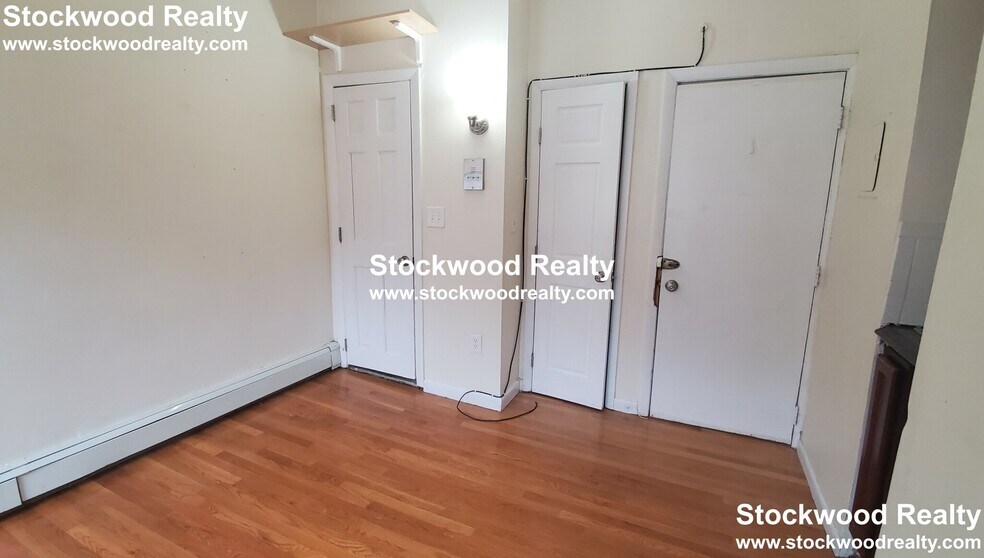 Building Photo - 23 S Huntington Ave