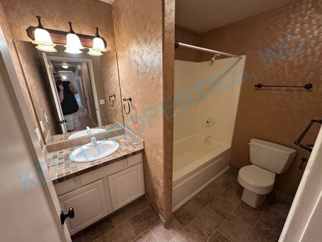 Building Photo - Charming 3-Bedroom Haven with 2 Baths in Gresham – 1308 Sq. Ft. of Comfort!