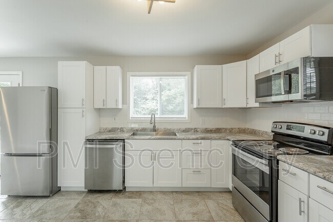 Building Photo - 1375 Orbit Dr