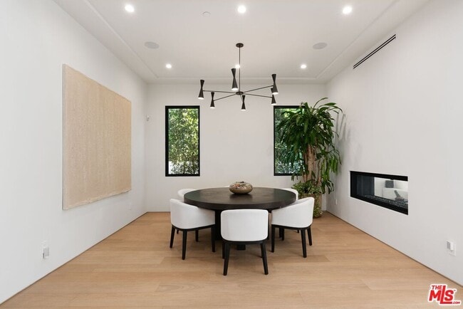 Building Photo - 6258 Drexel Ave