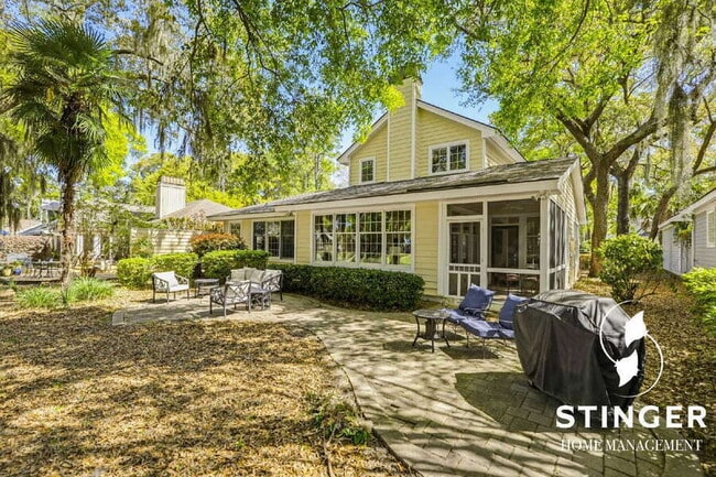 Building Photo - 144 Locust Fence Rd