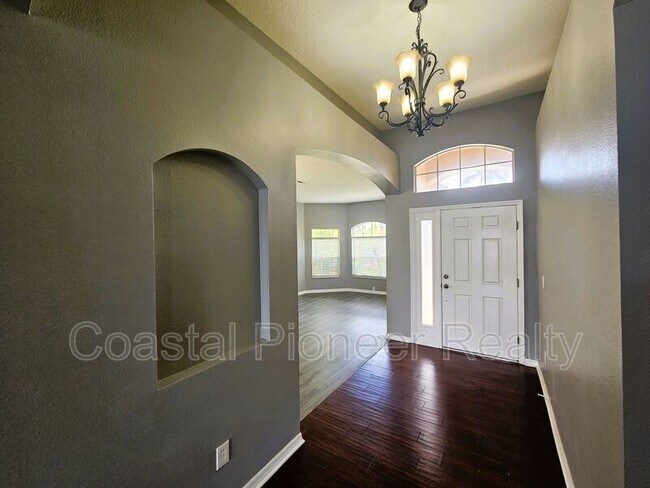 Building Photo - 1824 Mira Lago Cir